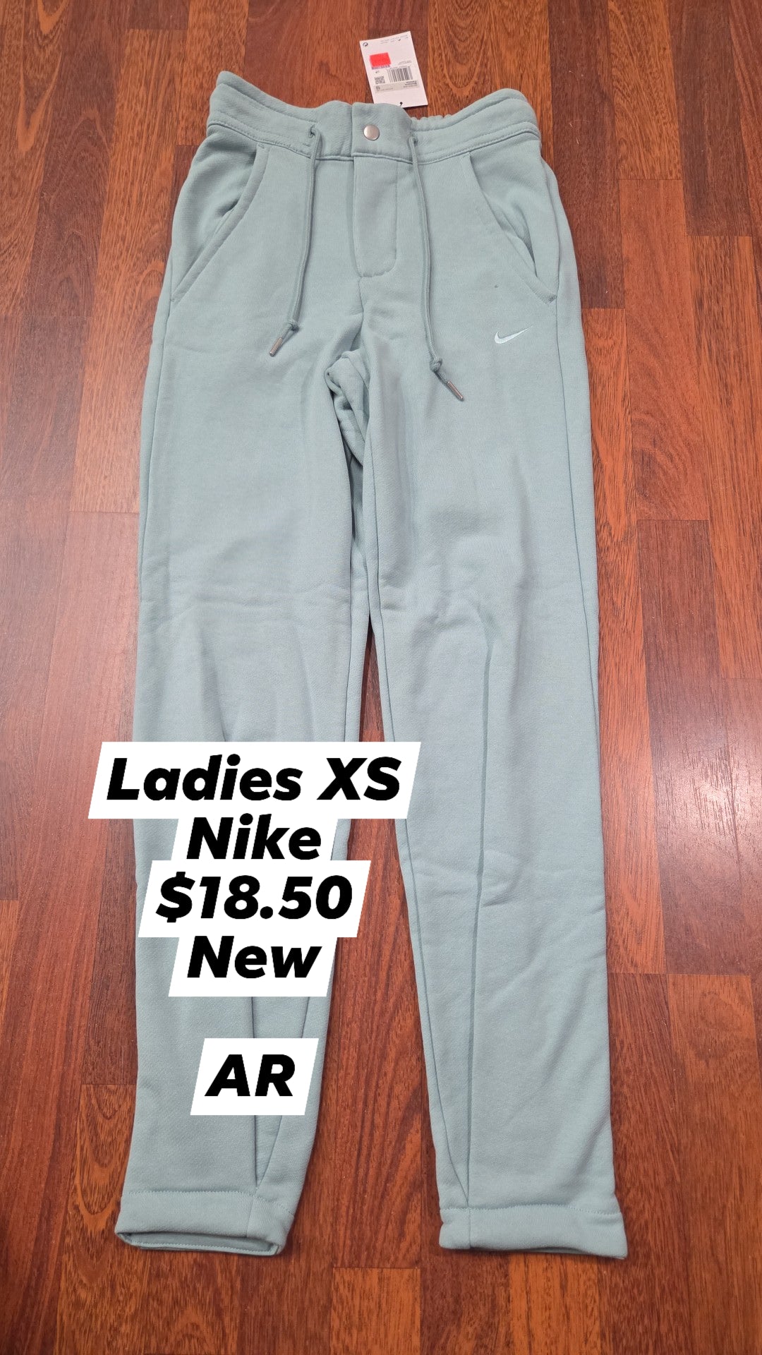 XS