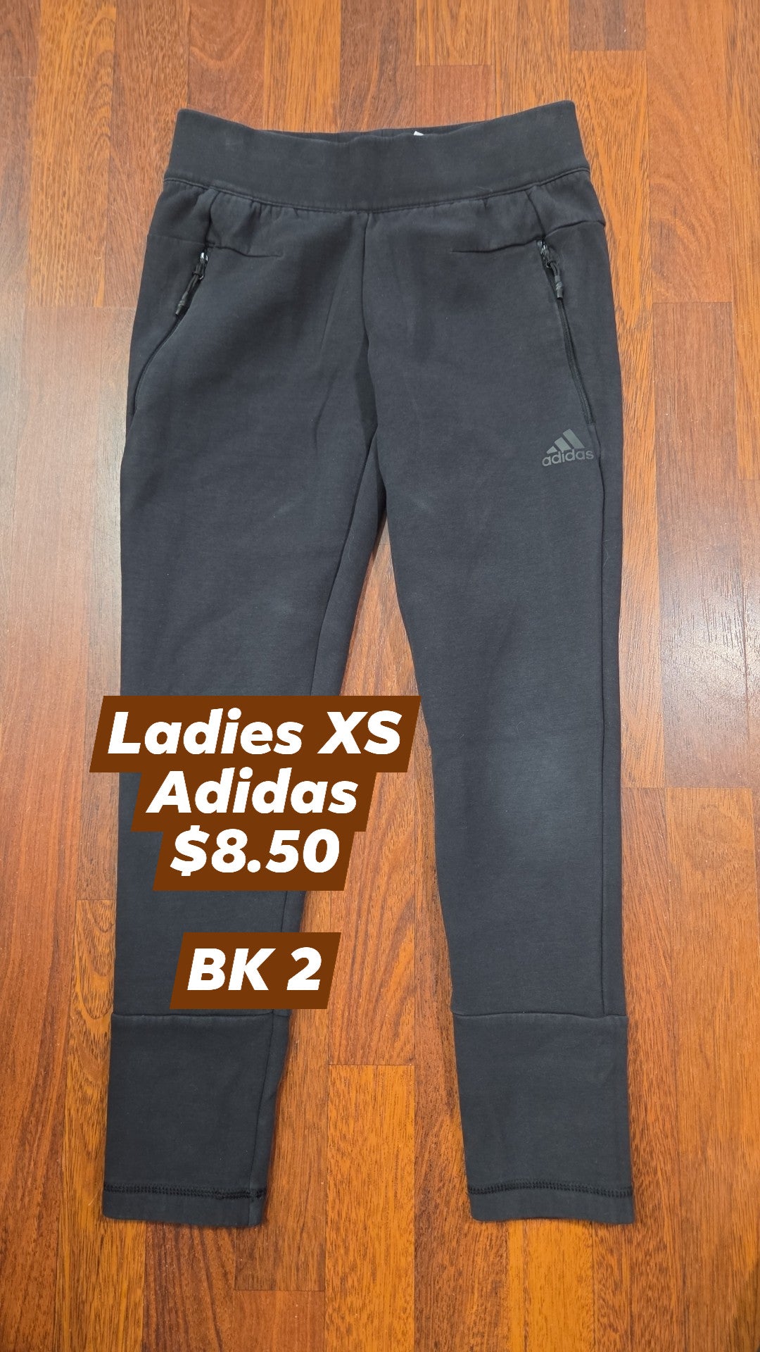 XS