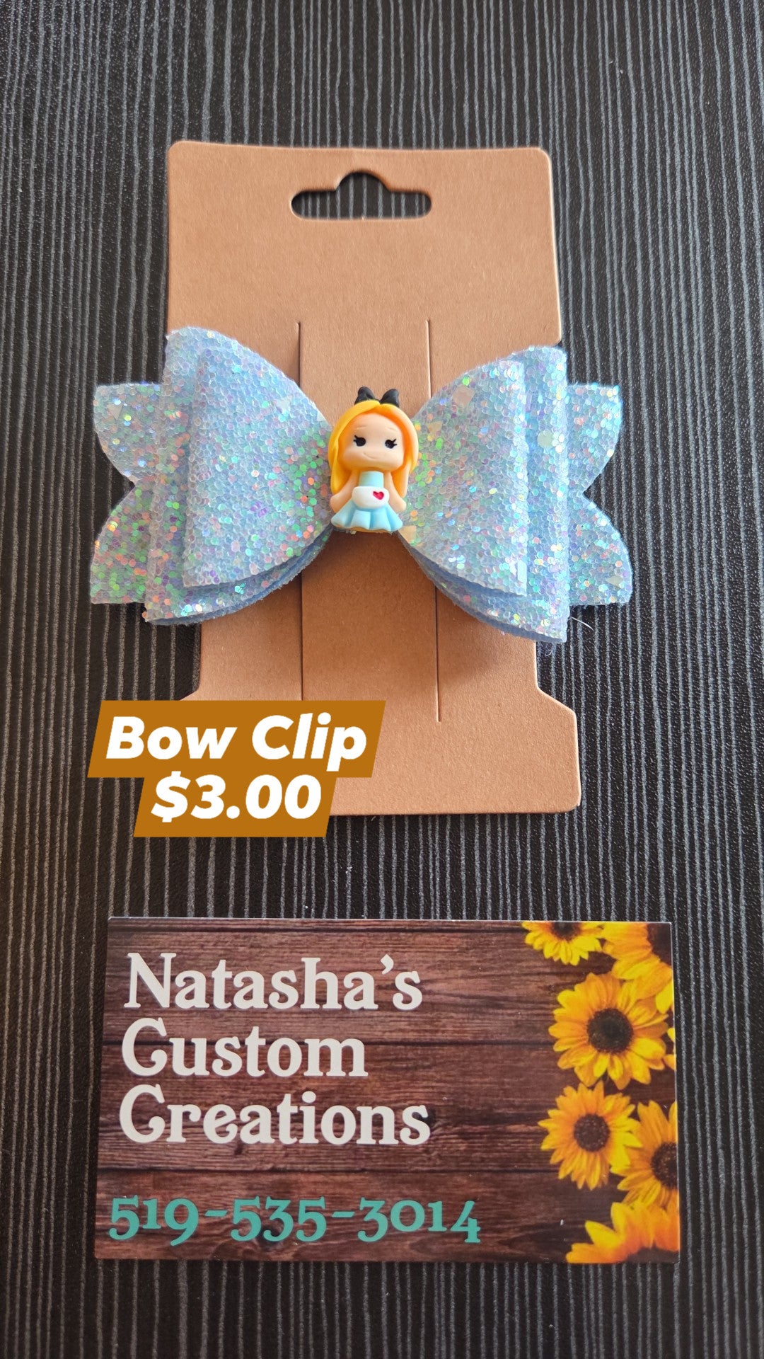 Natasha's Custom Creations - Bow Clips - Pair - Princess