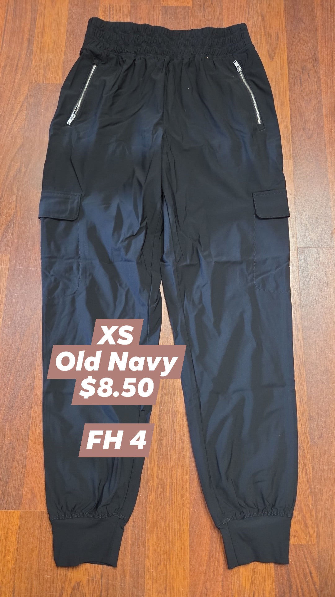 XS - Black