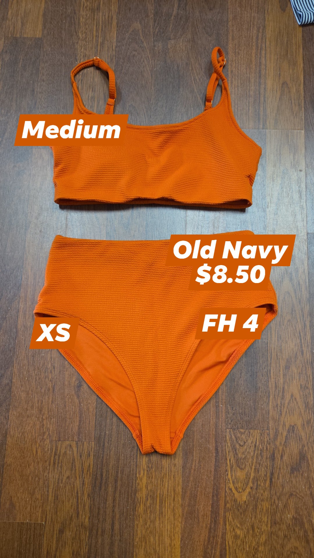 Medium Top - XS Bottom