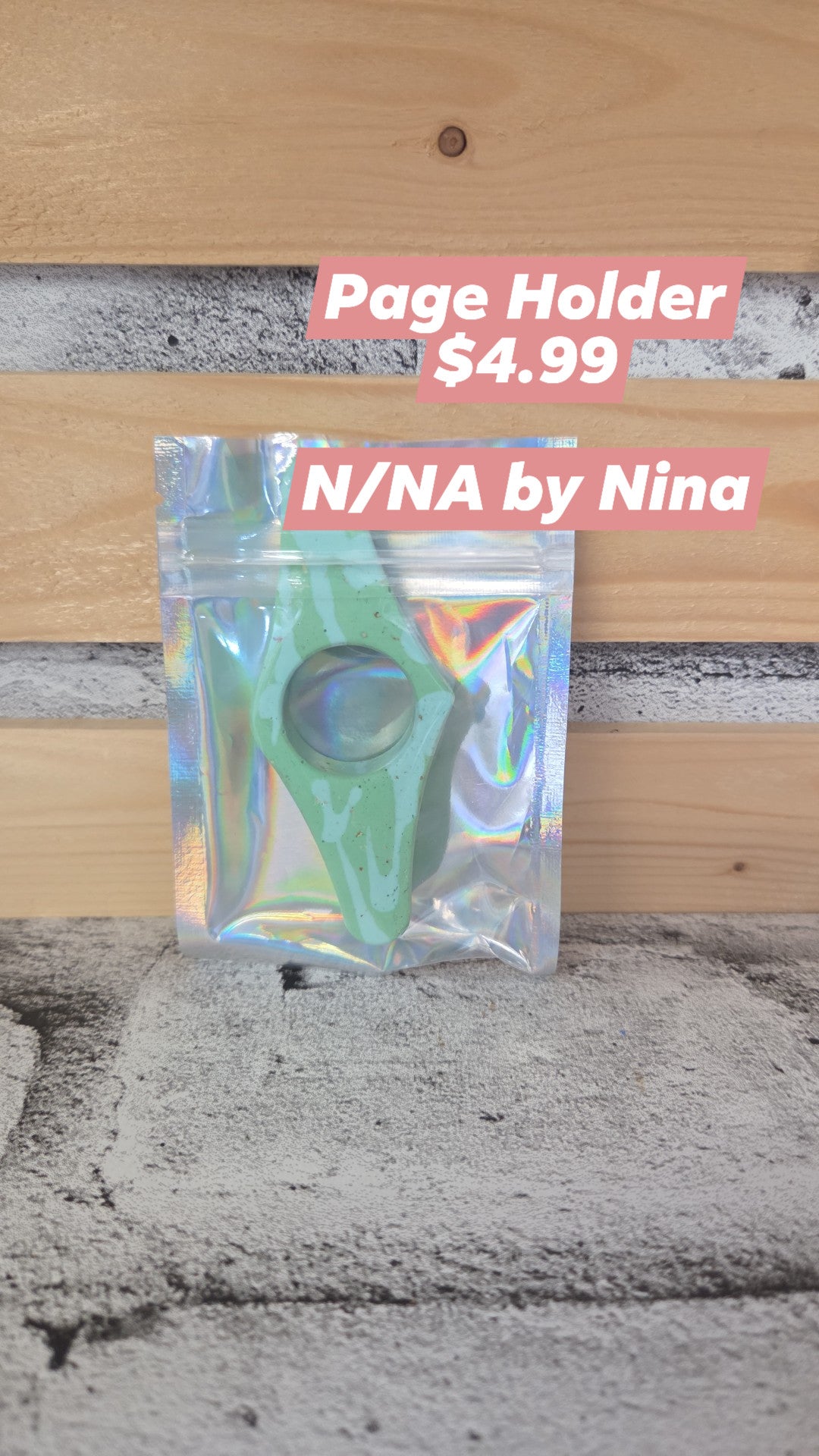 N/NA by Nina - Page Holder