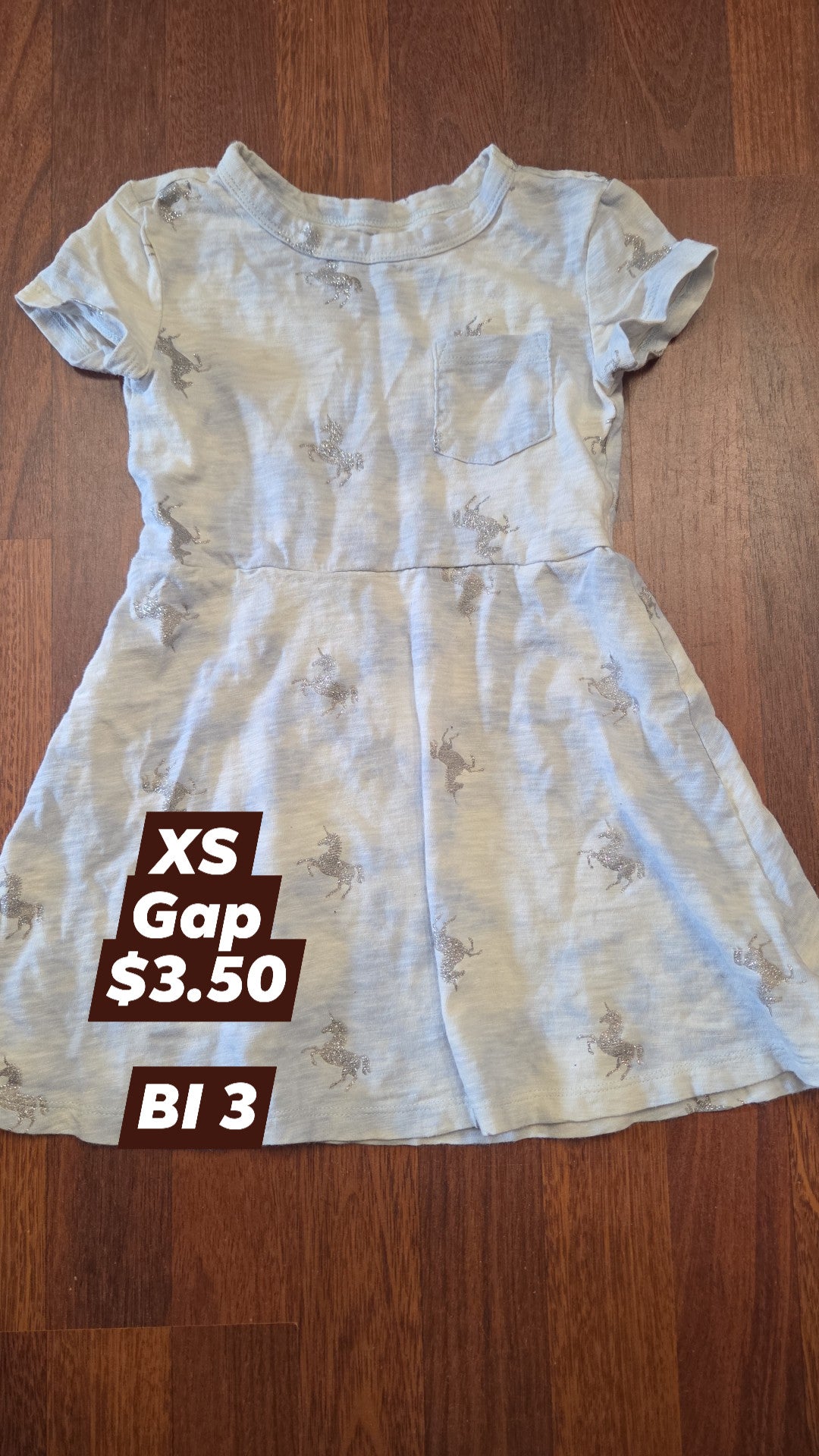 XS