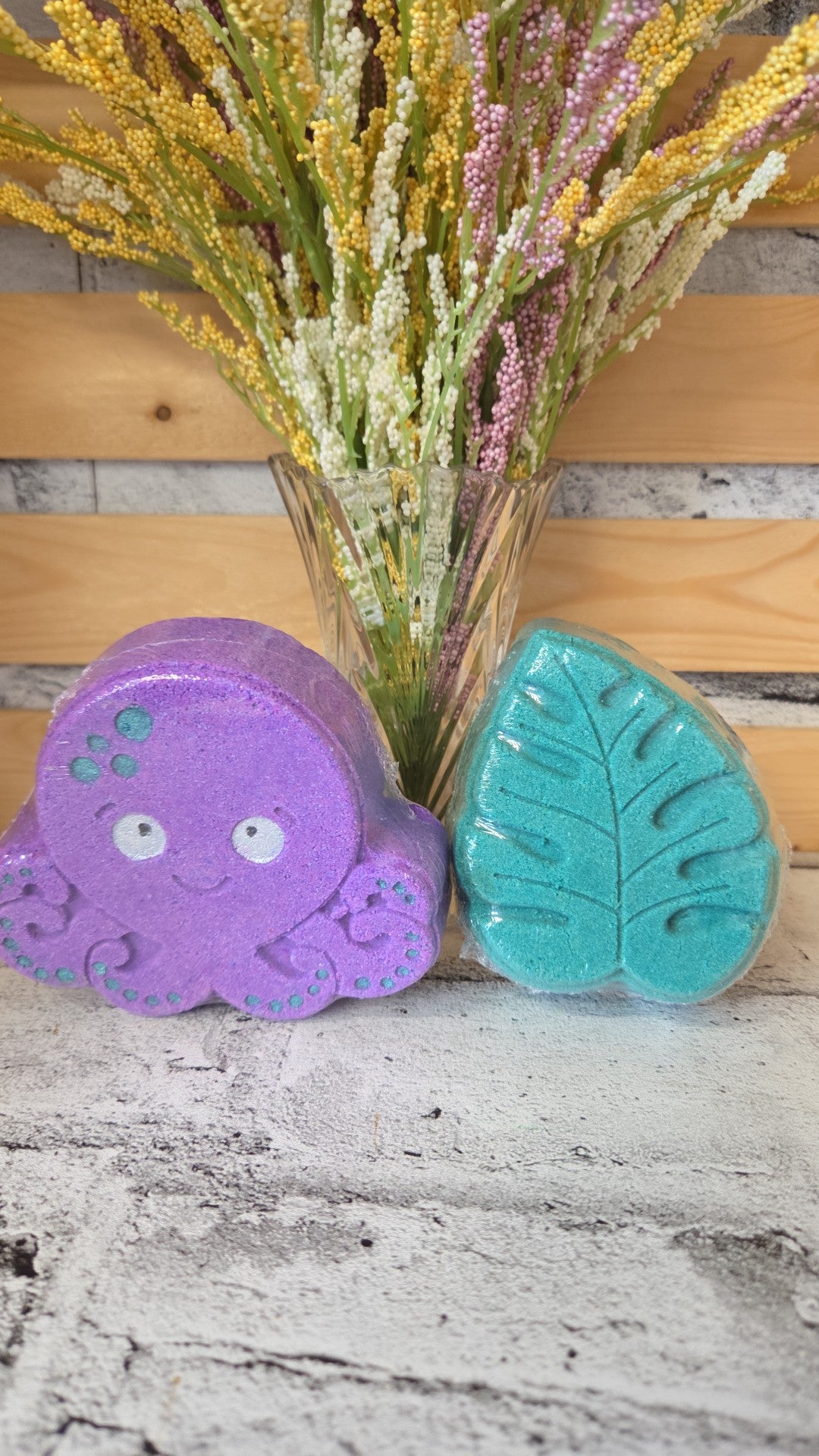 Starry Nights Naturals - Bath Bomb - Octopus & Leaf