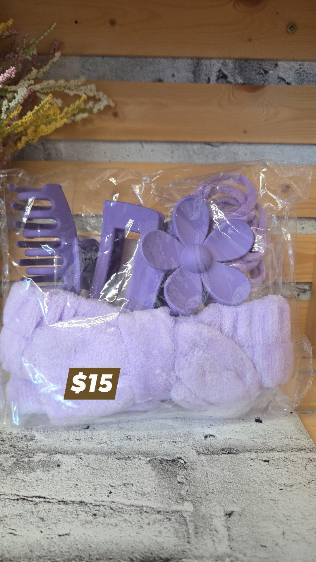 Rosebrook Auctions - Hair/Beauty Accessories