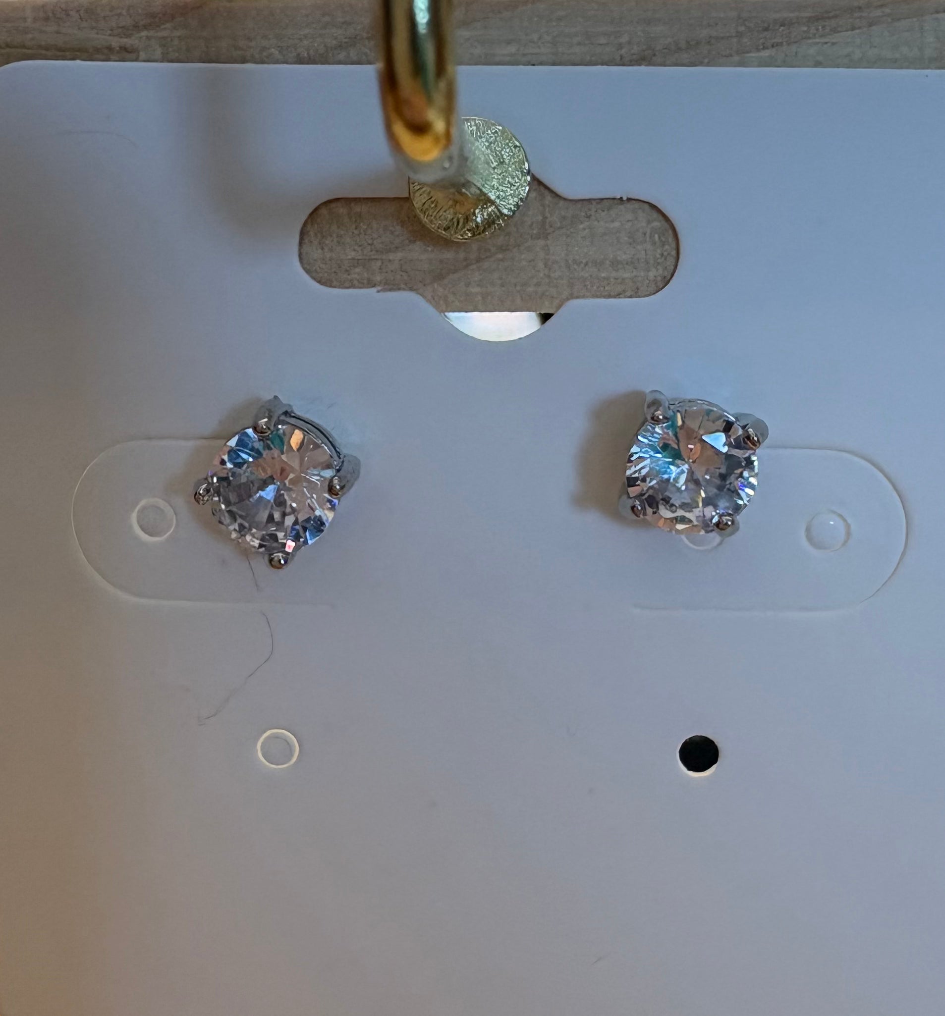 Sparkle Lane - Magnetic Earrings