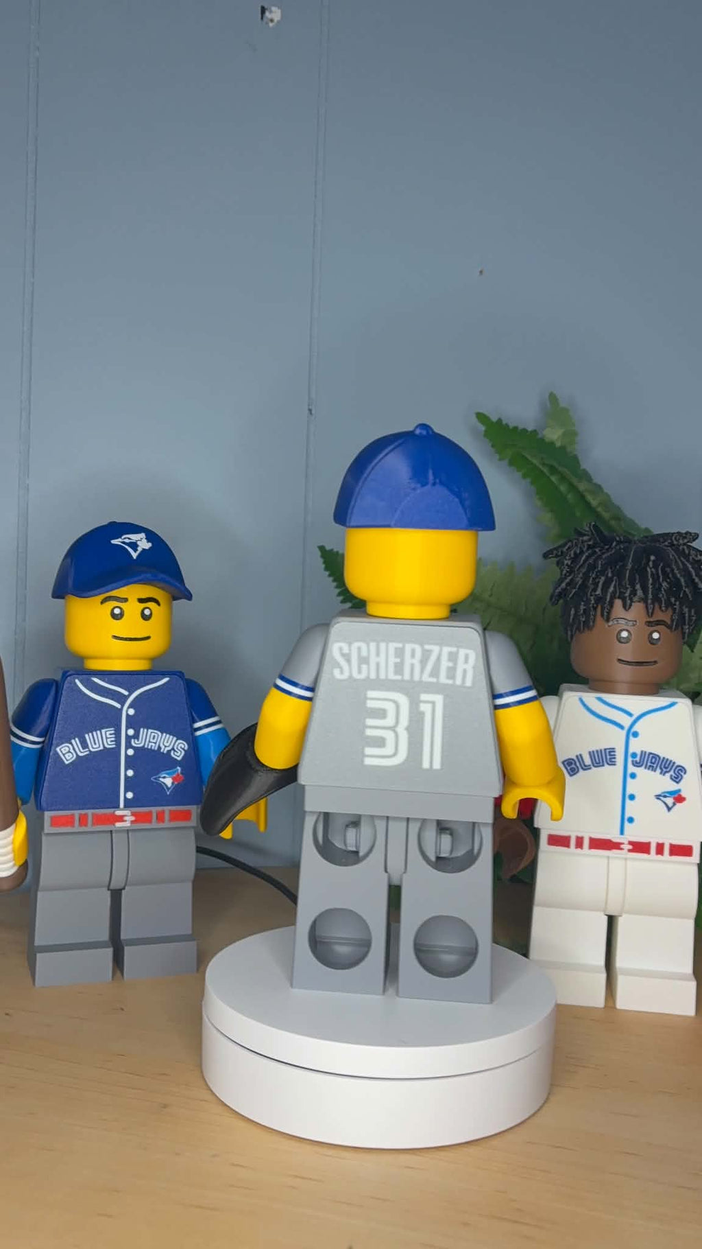 Tong3D Designs - Hockey/Baseball 8" Lego Figures