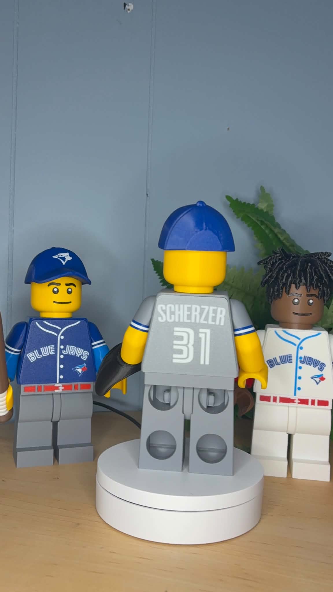 Tong3D Designs - Hockey/Baseball 8" Lego Figures