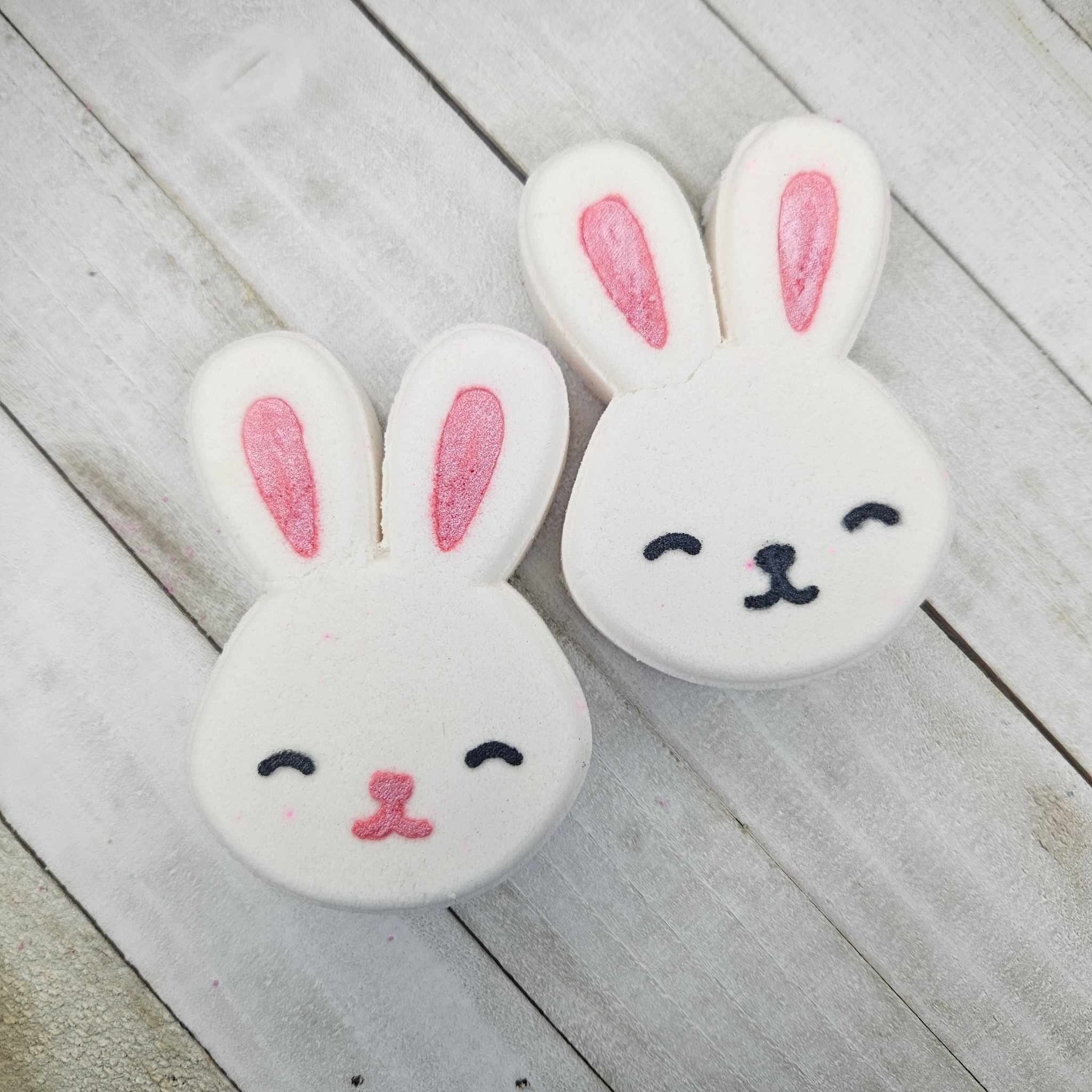 Black Nose Bunny - Bath Bomb